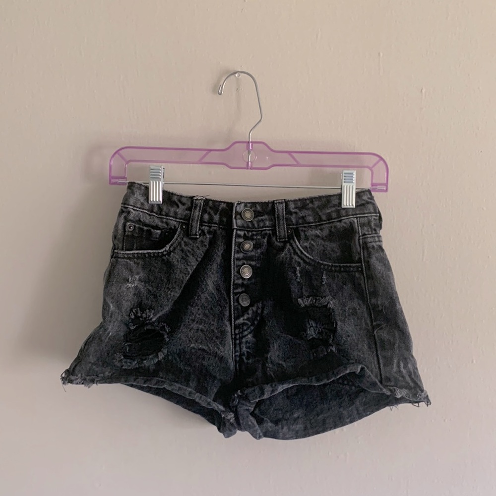 Distressed dark gray denim shorts